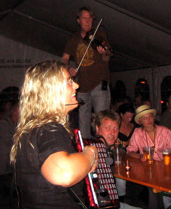 FolkPort Live