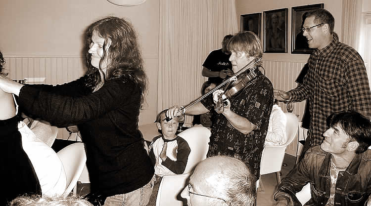 FolkPort Live