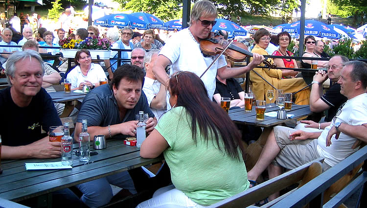 FolkPort Live