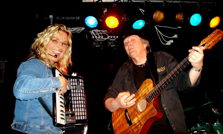 FolkPort Live