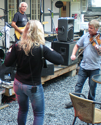 FolkPort Live