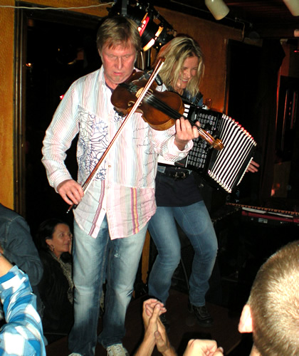FolkPort Live