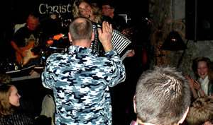 FOlkPort Live